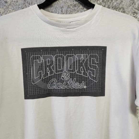 Crooks & Castles Mens T-Shirt Streetwear Casual White Medium - Picture 2 of 9